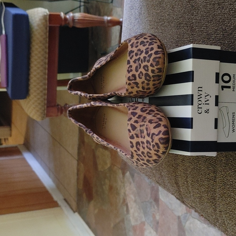 Casual flats